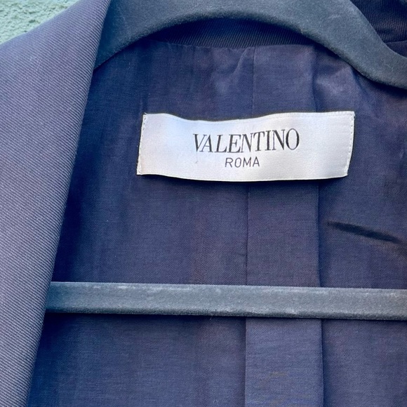 VTG Valentino Roma Sweetheart Neckline Jacket w/ 3D Hexagon Buttons - Picture 6 of 15